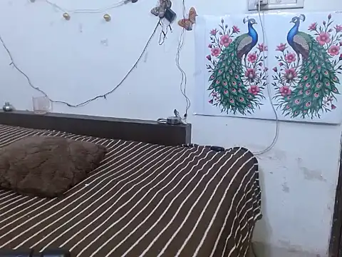 first night online show from 11-10-25, 07:13