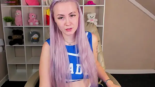 Joyce Howard online show from 10-15-25, 02:28