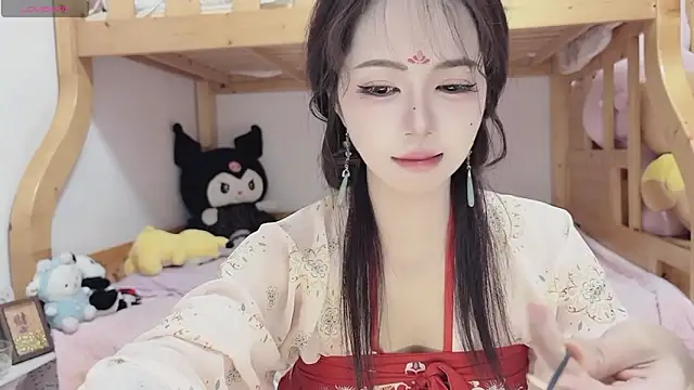 Sue101010 online show from 10-17-25, 11:57