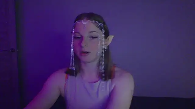 Snapshot of Star_Girlish chatting on 10-13-25, 05:46 Star Girlish online show from 10-13-25, 05:46