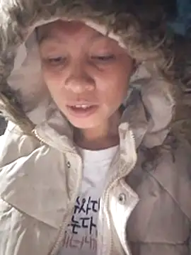 simi-lucy online show from 11-22-25, 12:53