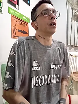 dinho carioca online show from 10-28-25, 01:36