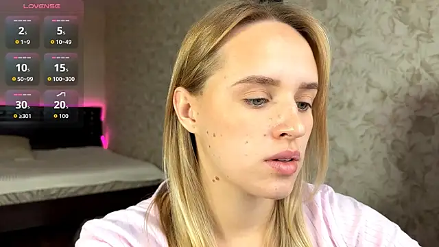 ElisabetLorney online show from 10-20-25, 08:15