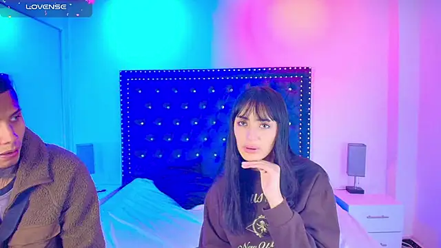 Damian and roxanne online show from 04-12-26, 12:32