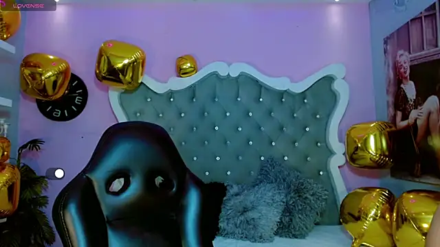 Honey Moontsts online show from 03-20-26, 11:59