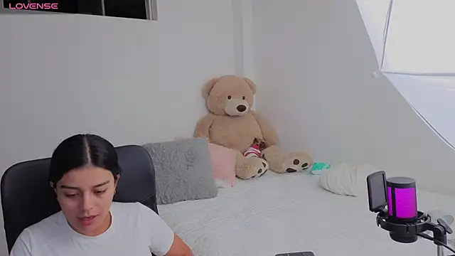 valerihouse online show from 01-13-26, 01:33