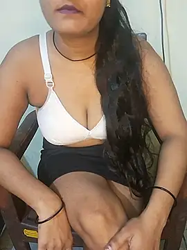 Minu love online show from 09-19-25, 11:55