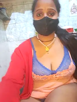 Minu love online show from 01-31-26, 07:23