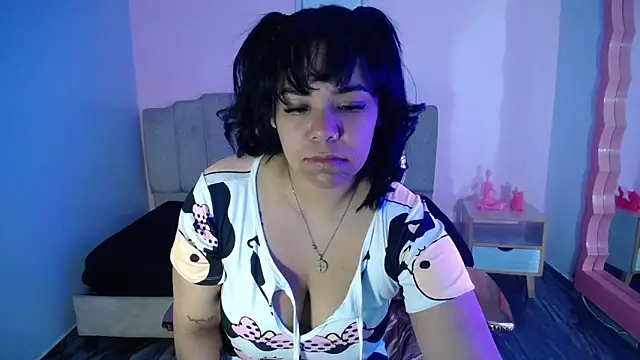 Vivi rosse ch online show from 10-16-25, 03:29