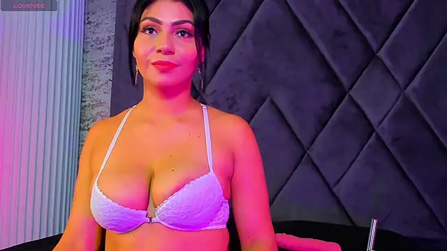AyshelCooper  online show from 09-09-25, 04:39