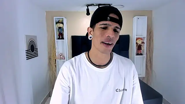 Franvill Trato online show from 10-10-25, 07:35