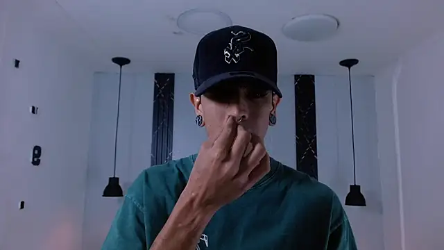 Franvill Trato online show from 11-04-25, 07:02