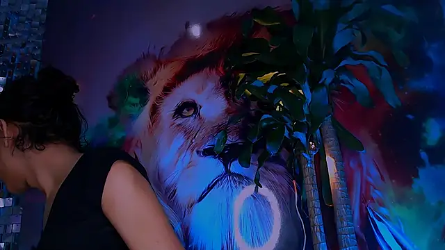 Snapshot of Cristal_Gem1 chatting on 10-20-25, 04:57 Cristal Gem1 online show from 10-20-25, 04:57