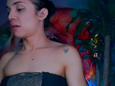 Snapshot of Cristal_Gem1 chatting on 11-04-25, 10:42 Cristal Gem1 online show from 11-04-25, 10:42