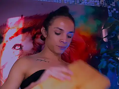 Snapshot of Cristal_Gem1 chatting on 11-18-25, 11:58 Cristal Gem1 online show from 11-18-25, 11:58