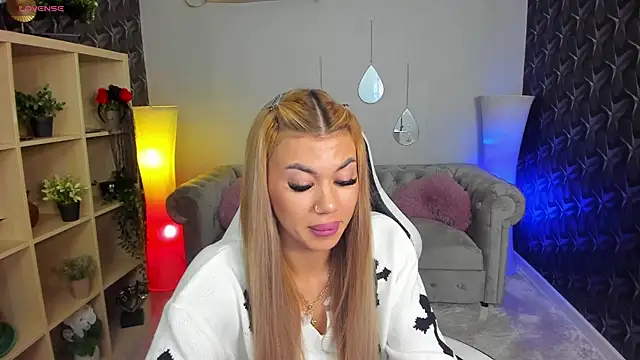 xPuka online show from 12-04-25, 06:16