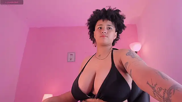 LiaaMoretzz online show from 09-23-25, 02:25