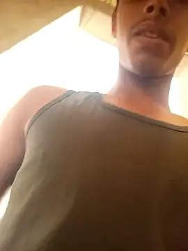 monster 33 online show from 11-11-25, 03:28