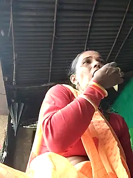 Pooja750 online show from 10-17-25, 08:28