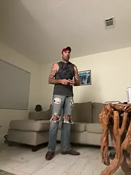 Snapshot of Pleaseyouall chatting on 09-10-25, 06:02 Pleaseyouall online show from 09-10-25, 06:02