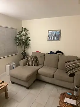 Snapshot of Pleaseyouall chatting on 09-21-25, 06:15 Pleaseyouall online show from 09-21-25, 06:15