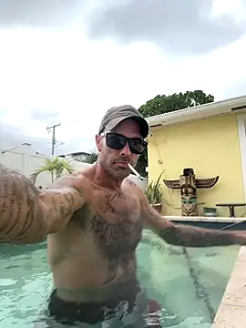 Snapshot of Pleaseyouall chatting on 10-11-25, 05:00 Pleaseyouall online show from 10-11-25, 05:00