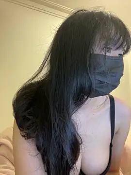 Snapshot of Minnie-2025 chatting on 10-15-25, 04:51 Minnie-2025 online show from 10-15-25, 04:51