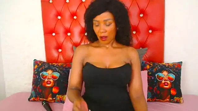 GaggingQueen32 online show from 11-26-25, 01:17