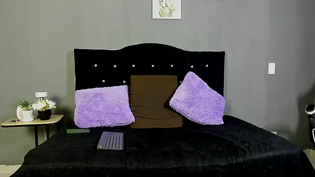  online show from 04-04-26, 12:13