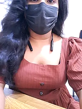 Snapshot of BeautyGirl_sara chatting on 09-19-25, 05:20 BeautyGirl sara online show from 09-19-25, 05:20