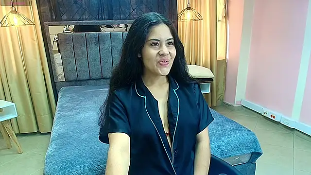 Honey Love   online show from 09-09-25, 01:43