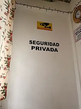 Hannah-colx online show from 11-30-25, 03:49