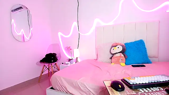 iiamsara online show from 09-26-25, 04:33