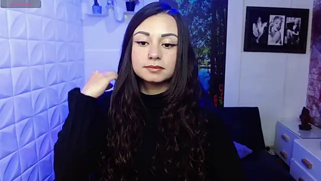 Eva Roussell online show from 12-02-25, 06:25