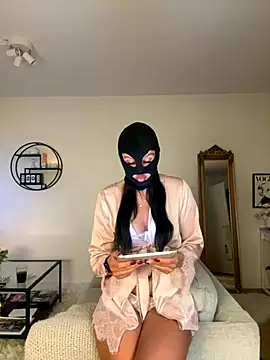 swedishbaddie online show from 09-20-25, 05:47