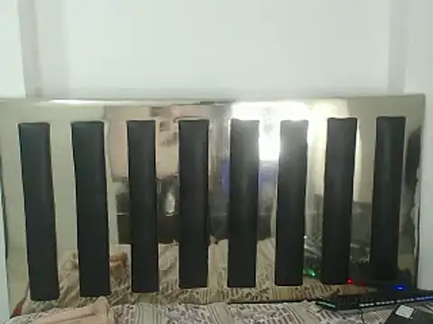 karimeSaenz1 online show from 11-04-25, 06:18