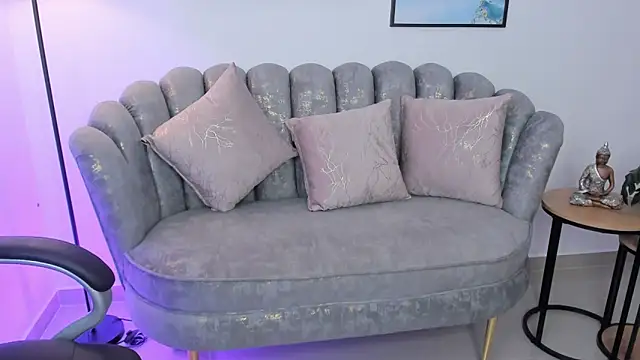 issi loren online show from 10-30-25, 07:25