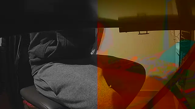 Snapshot of Pennellone98 chatting on 11-19-25, 05:35 Pennellone98 online show from 11-19-25, 05:35