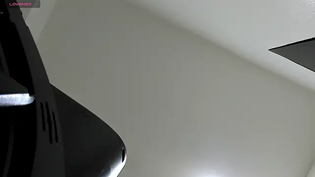 LuckyStar777  online show from 10-02-25, 02:46
