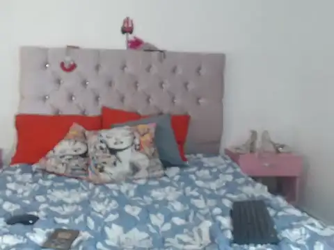 Kitty Hotty online show from 10-06-25, 11:57