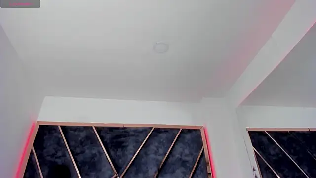 SusanaHenao online show from 10-02-25, 07:21