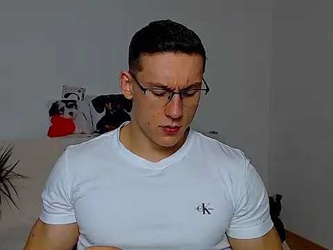 ZeinMiracles online show from 10-19-25, 05:57