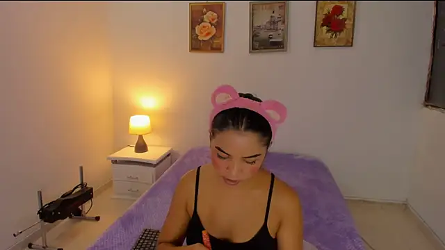 Valeri 13 online show from 10-23-25, 03:17