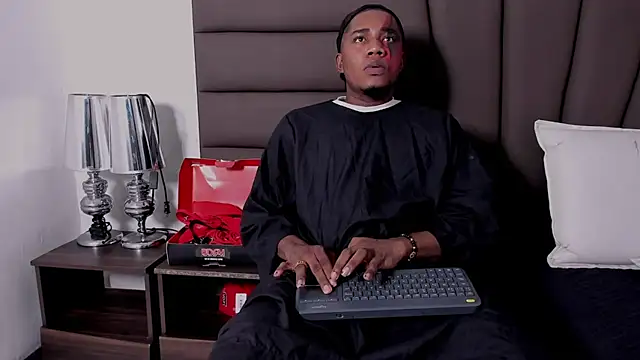 Duo69Sexual online show from 10-10-25, 08:08