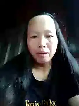 Snapshot of llm-bae chatting on 09-15-25, 05:18 llm-bae online show from 09-15-25, 05:18
