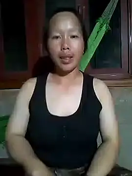 Snapshot of llm-bae chatting on 09-19-25, 12:17 llm-bae online show from 09-19-25, 12:17