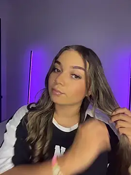 AnnyLopezzz  online show from 10-24-25, 04:53