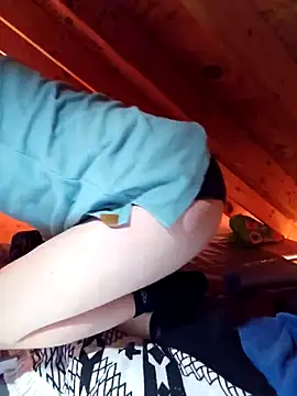 AnguishedGoody1 online show from 04-12-26, 01:38