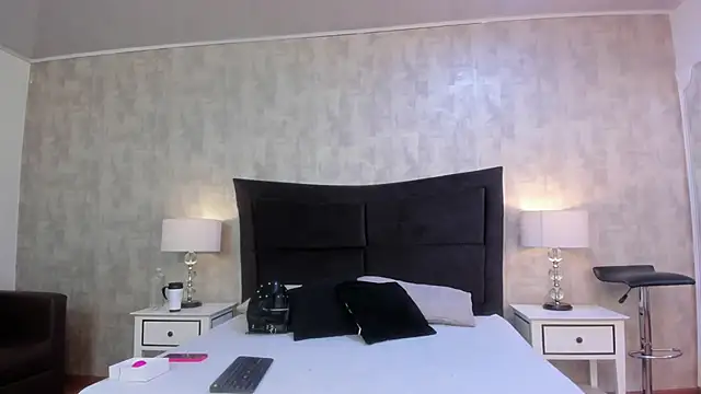 Snapshot of BarbaraLeython1 chatting on 10-09-25, 03:10 BarbaraLeython1 online show from 10-09-25, 03:10