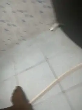 Snapshot of Leon_hot33 chatting on 03-22-26, 09:51 Leon hot33 online show from 03-22-26, 09:51